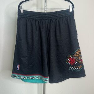 Mitchell & Ness Hardwood Classics NBA Vancouver Grizzlies Shorts